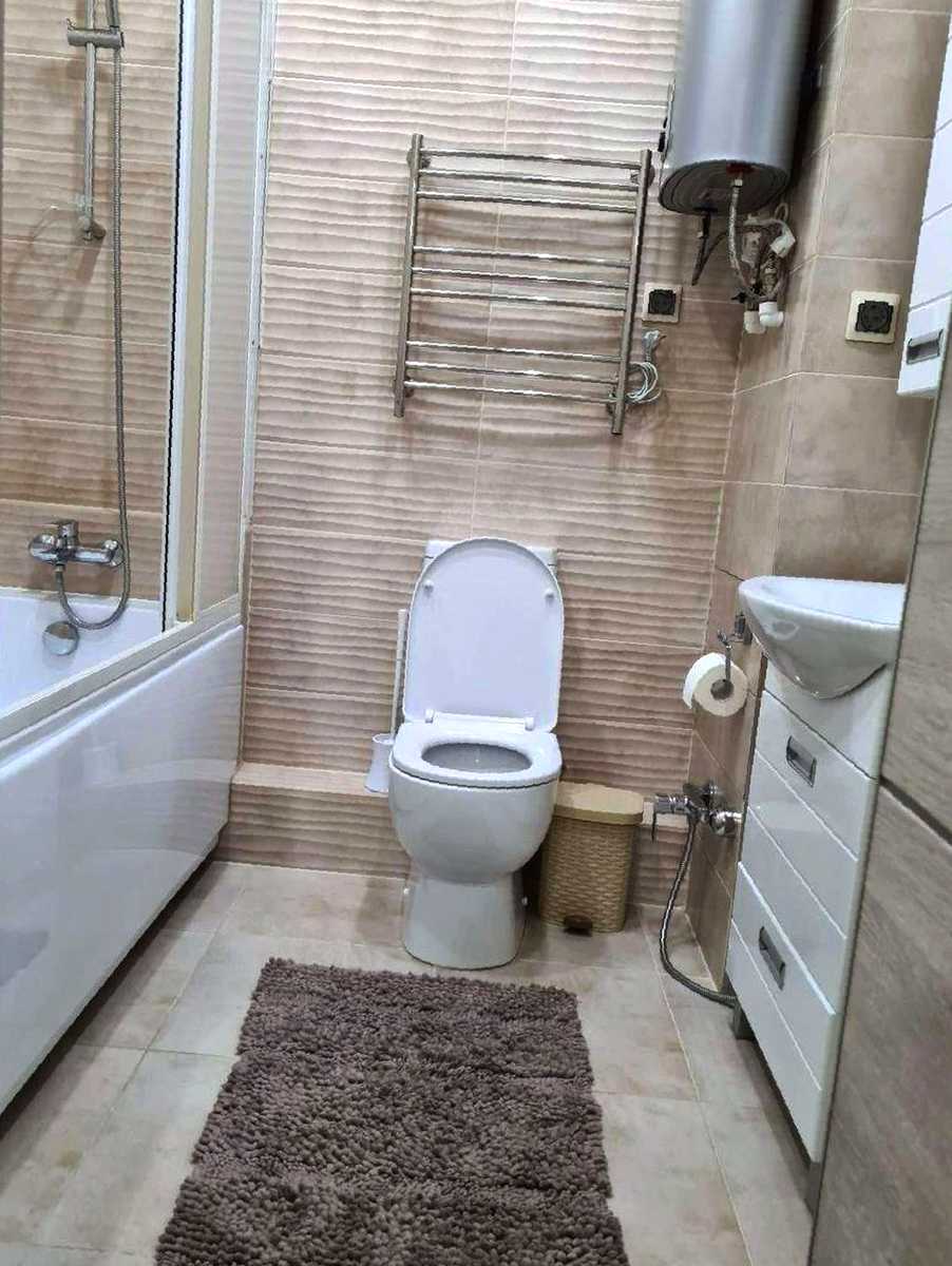 1877584085352364