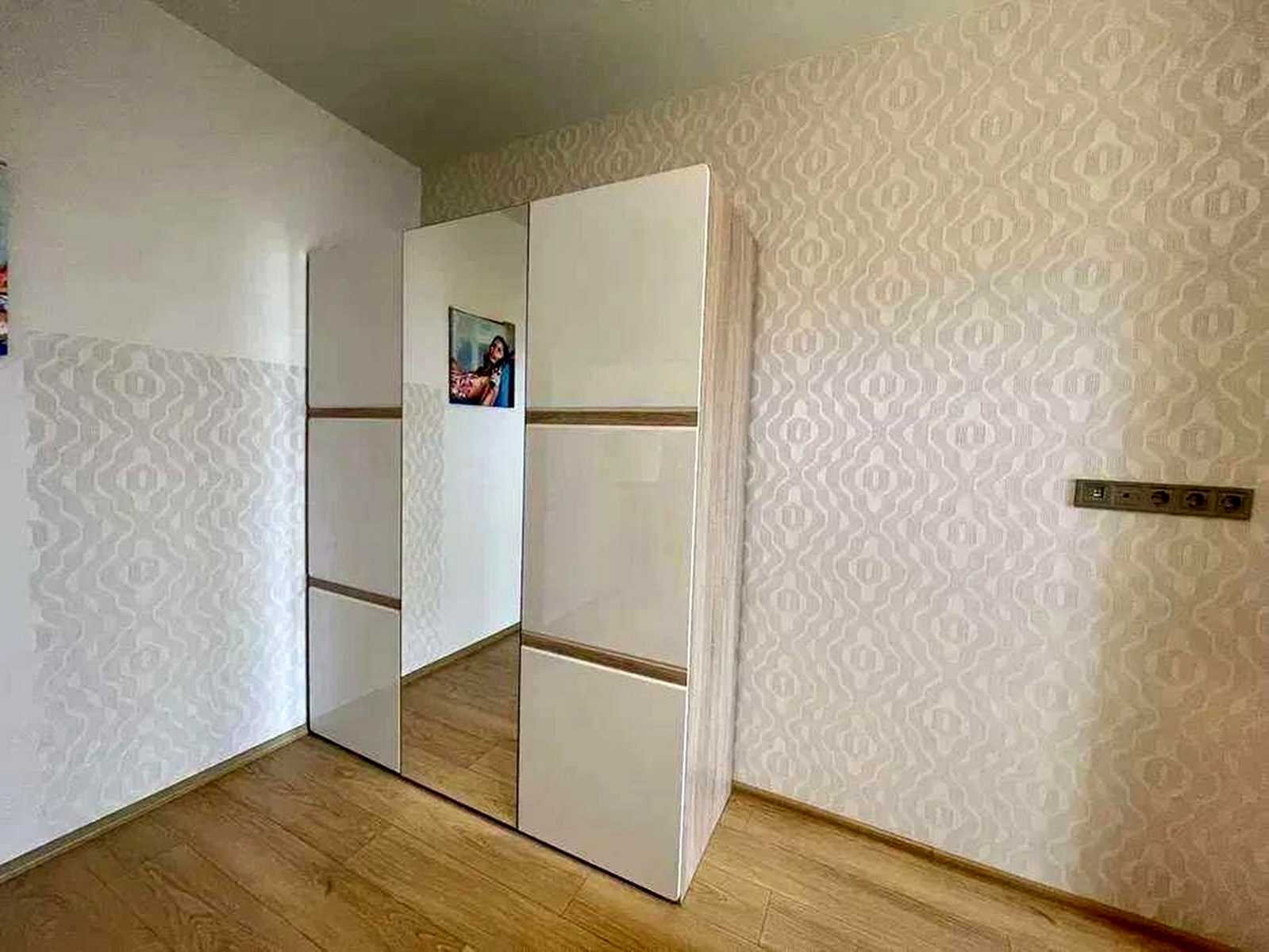 1877586509967291