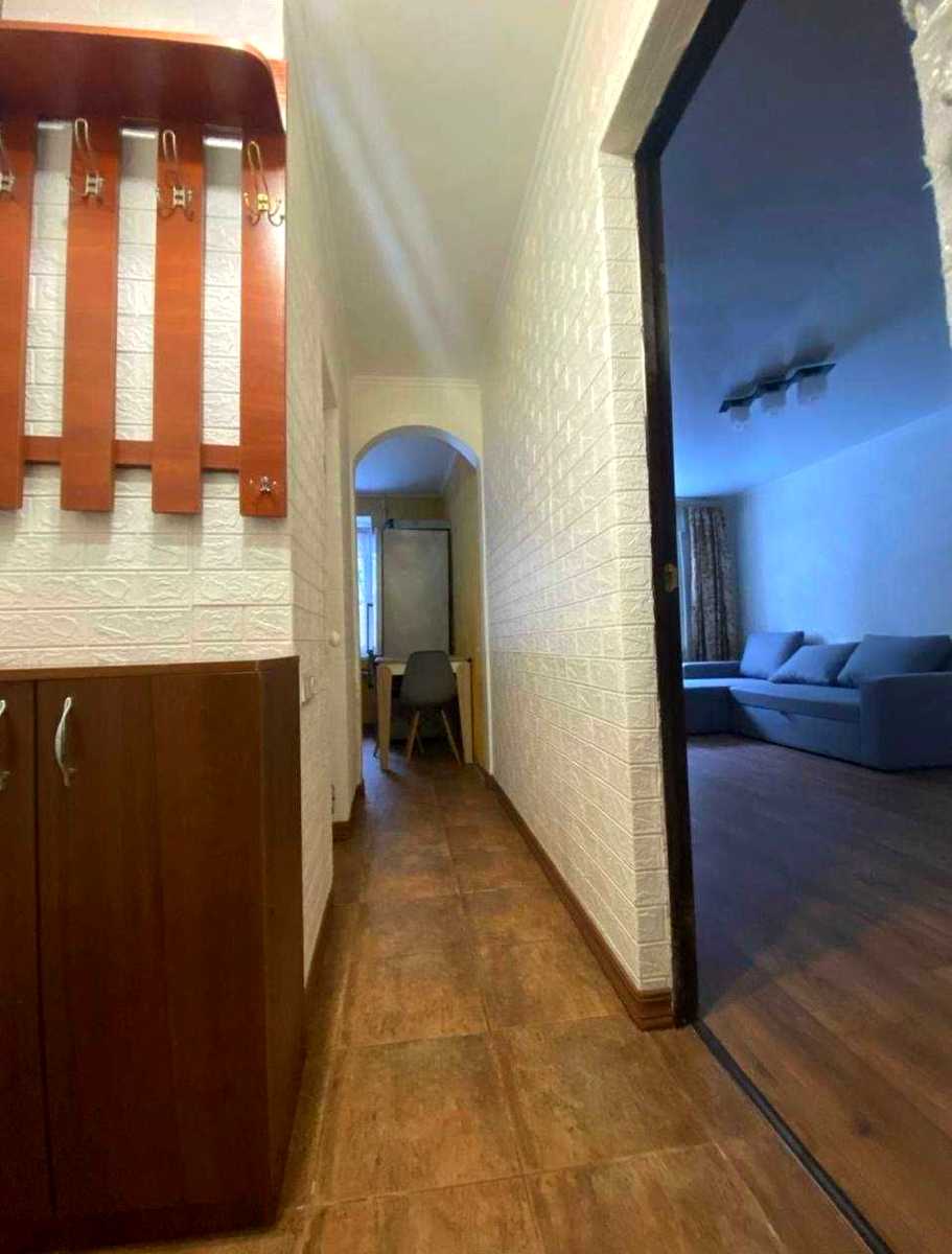 1877586596046905