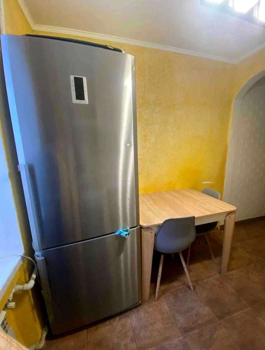 1877586596046967