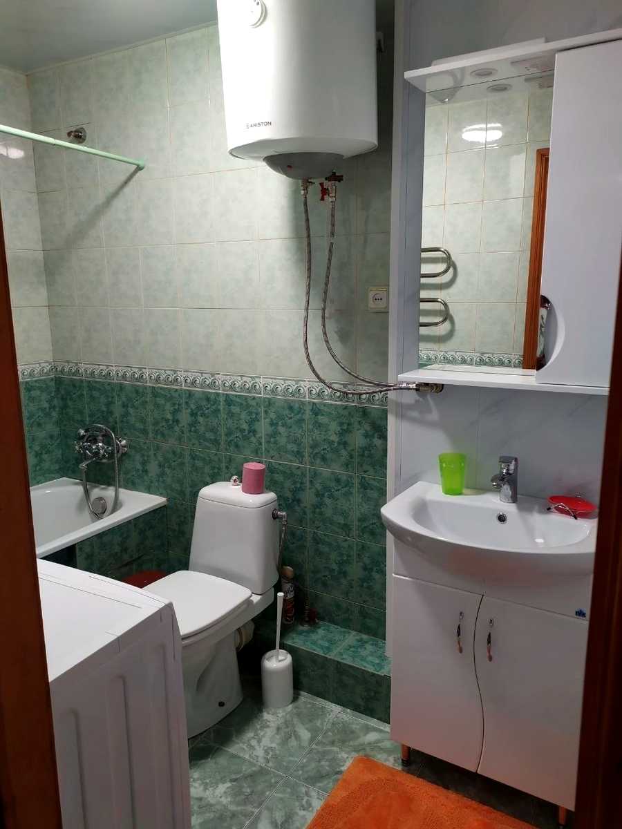1877586682166351