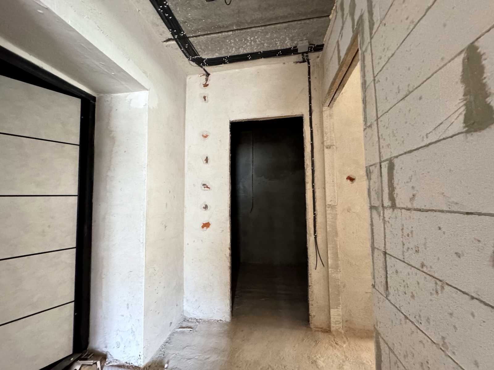1877592453330945
