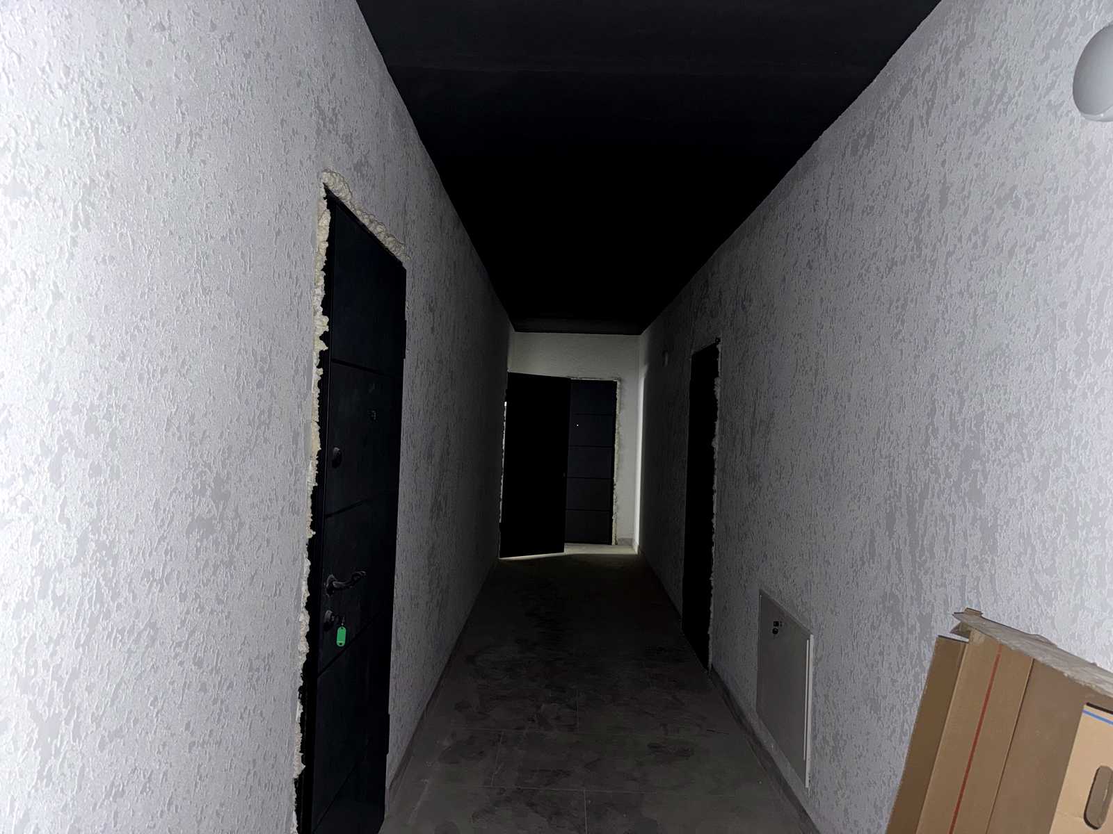 1877592455122915