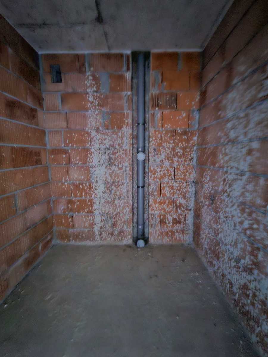1877594906856557