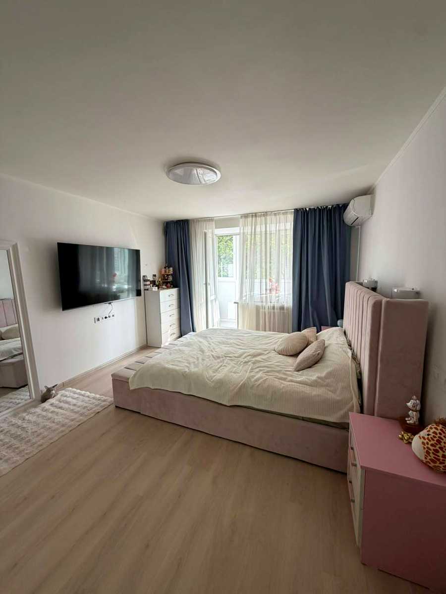 1877595340829669
