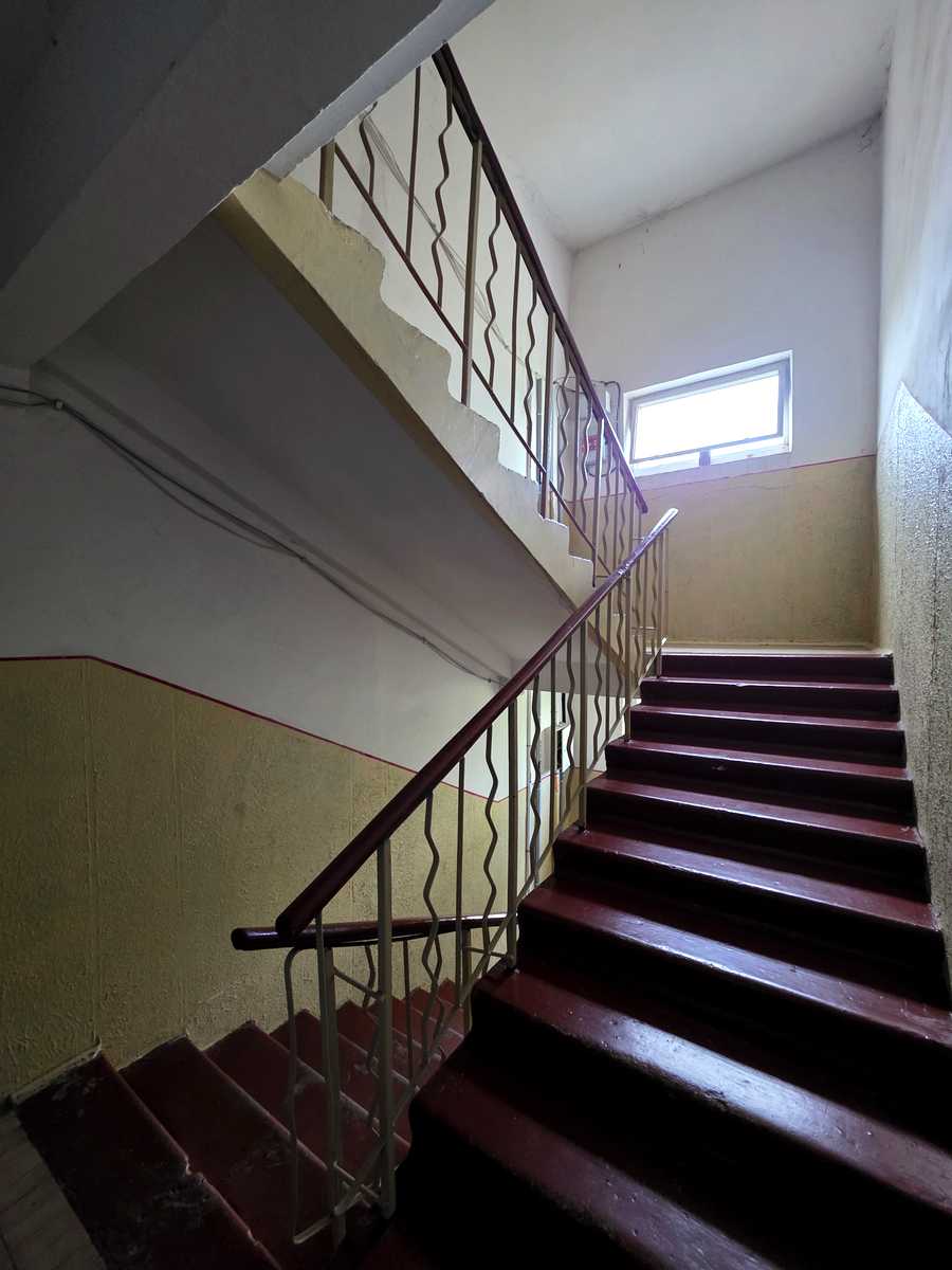 1877595635496782