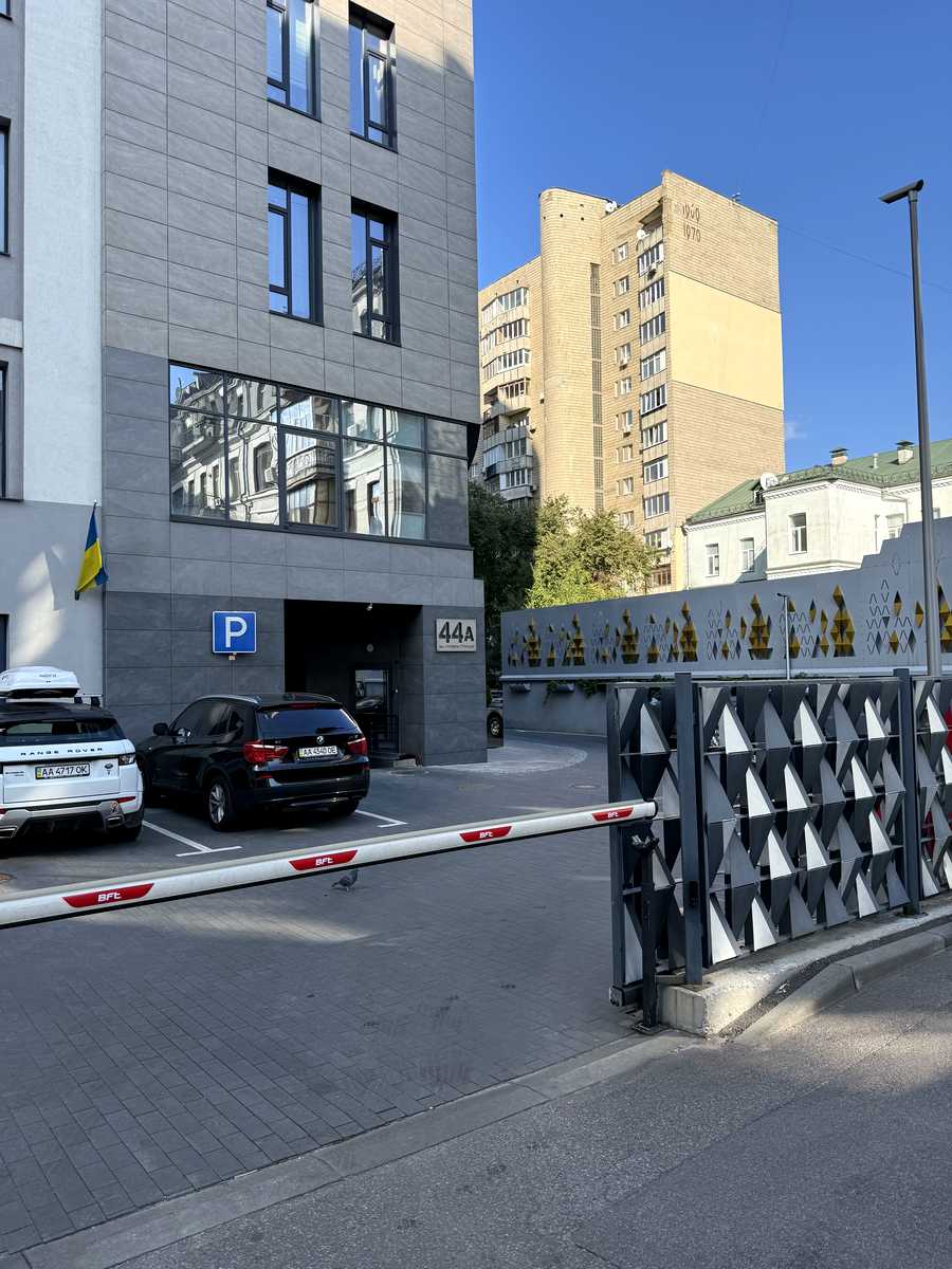 1877597490842484