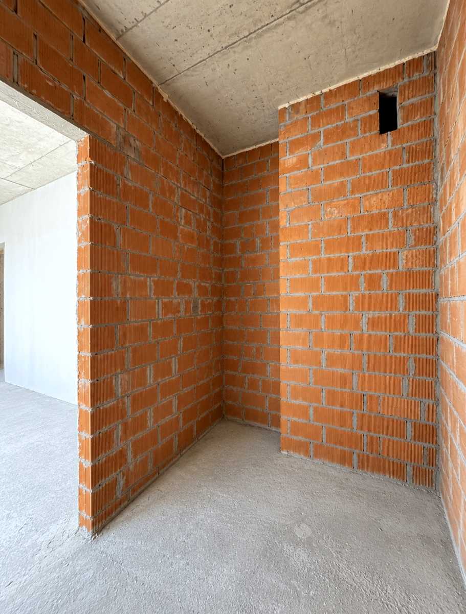 1877600987789629
