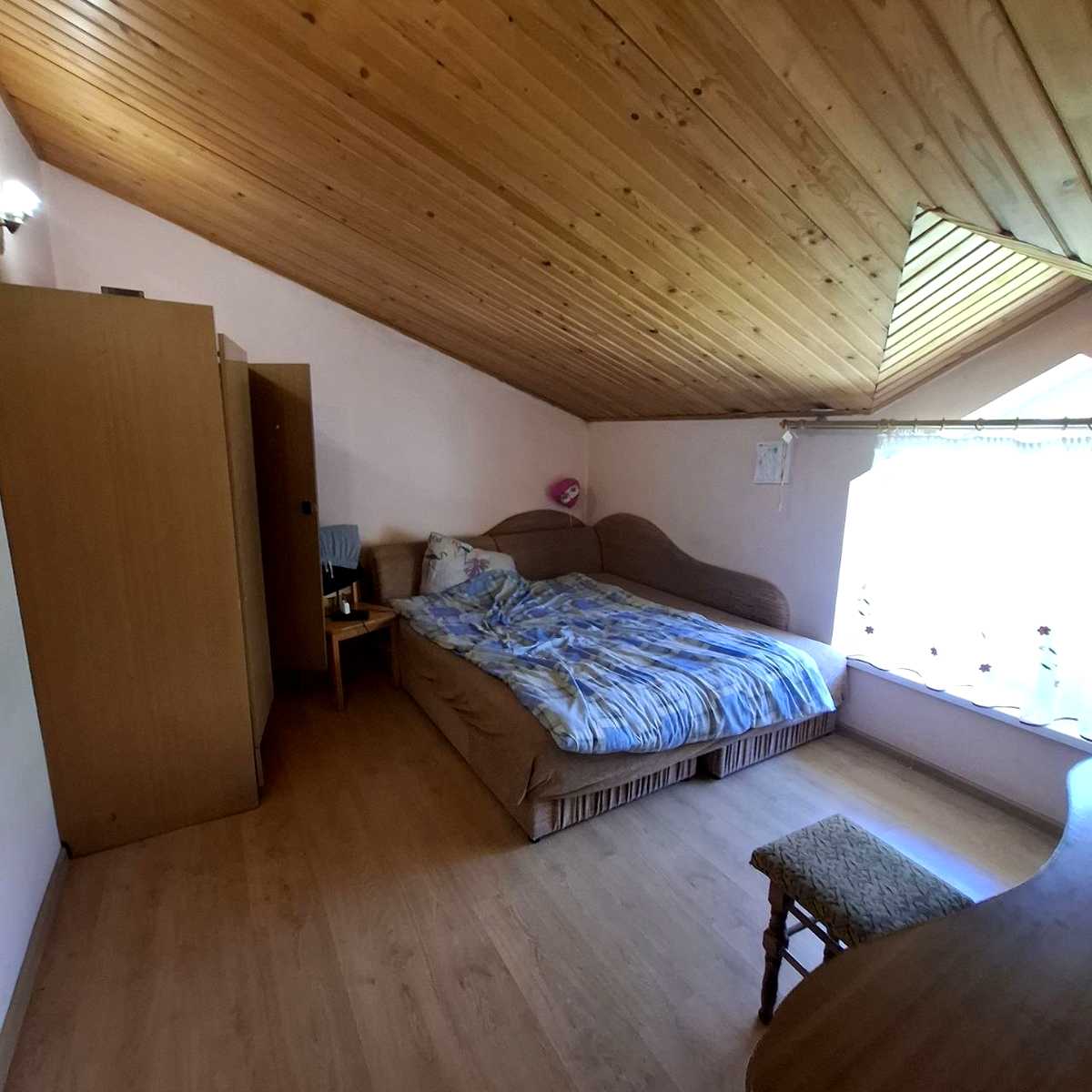 1877606331784169
