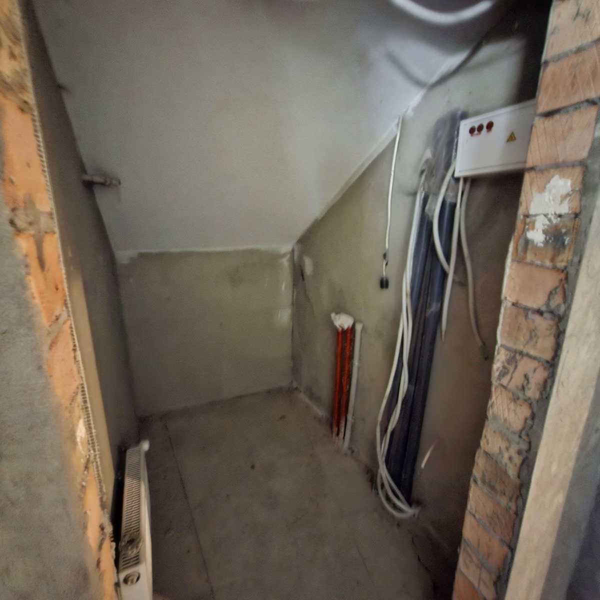 1877606332536125