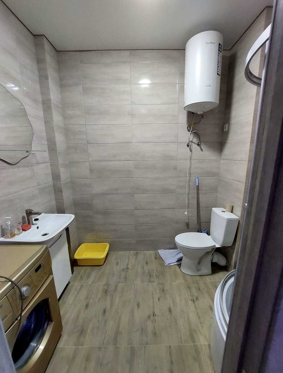 1877606643512924