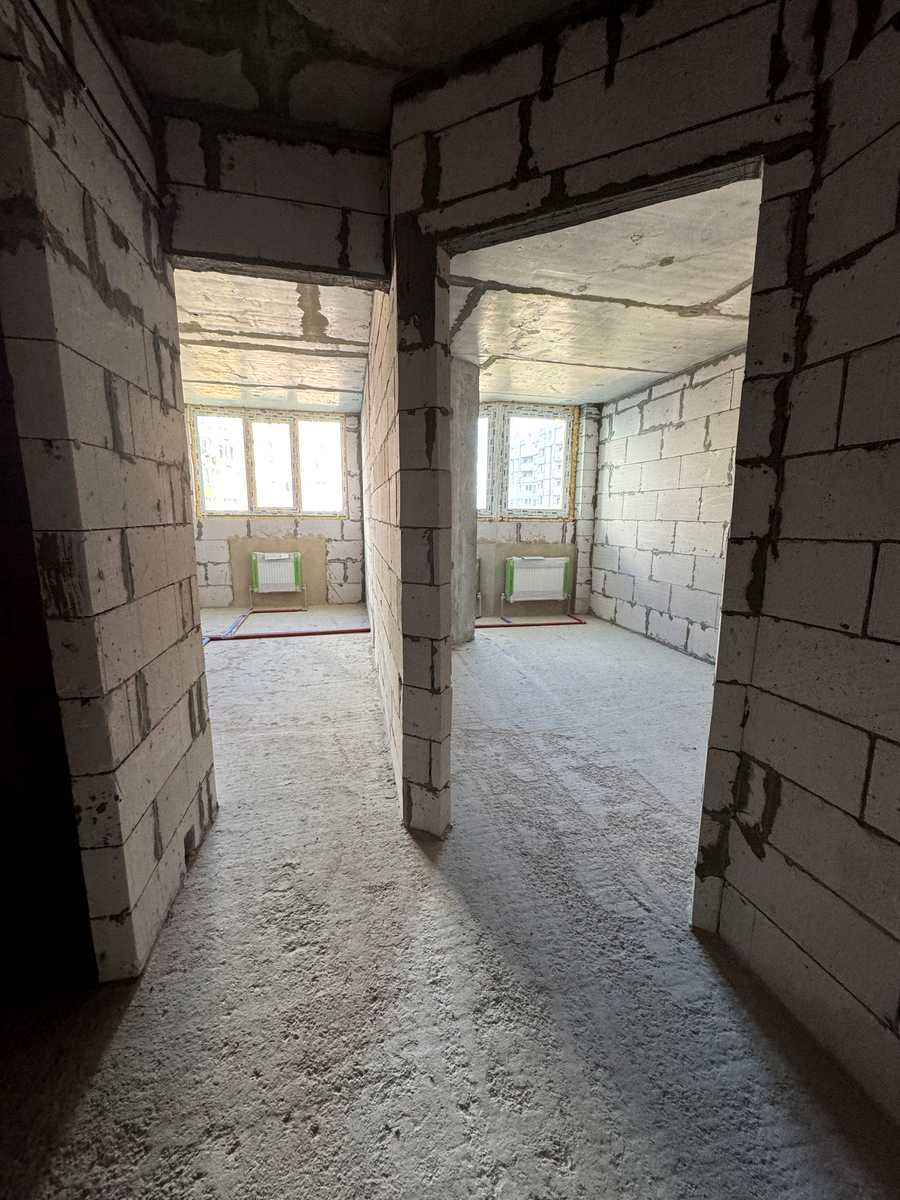1877608729630408