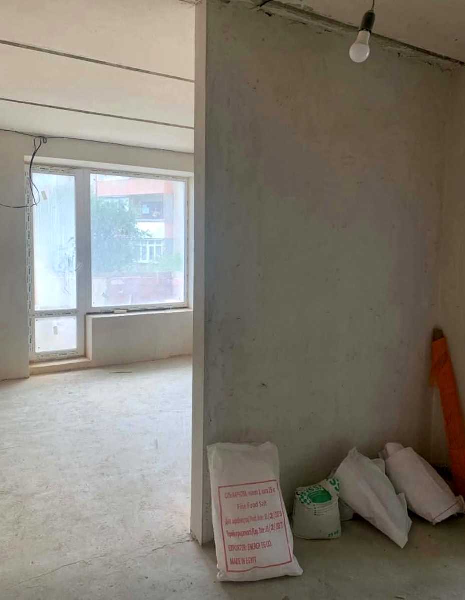 1877643524574177