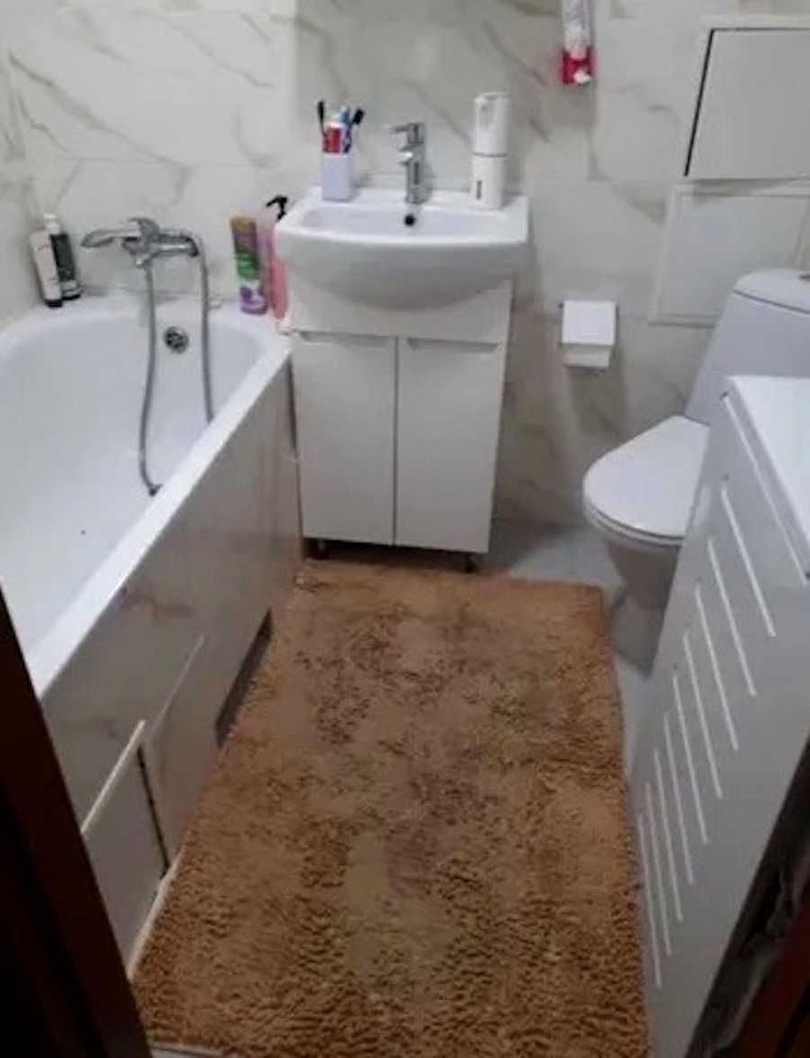 1877643561265384