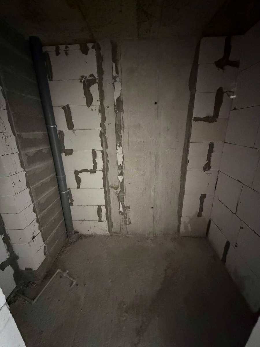 1877644494103423