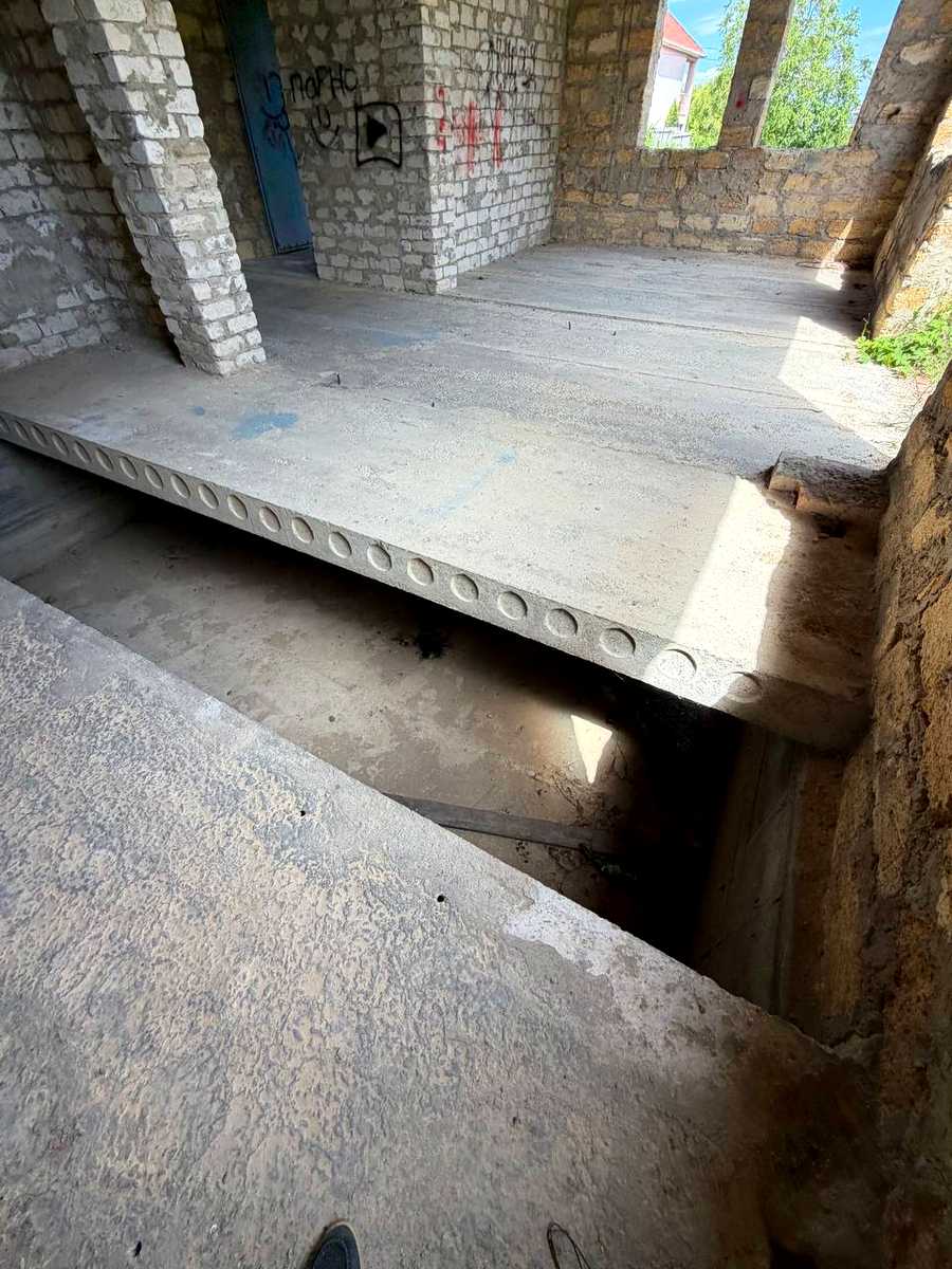 1877644964636830