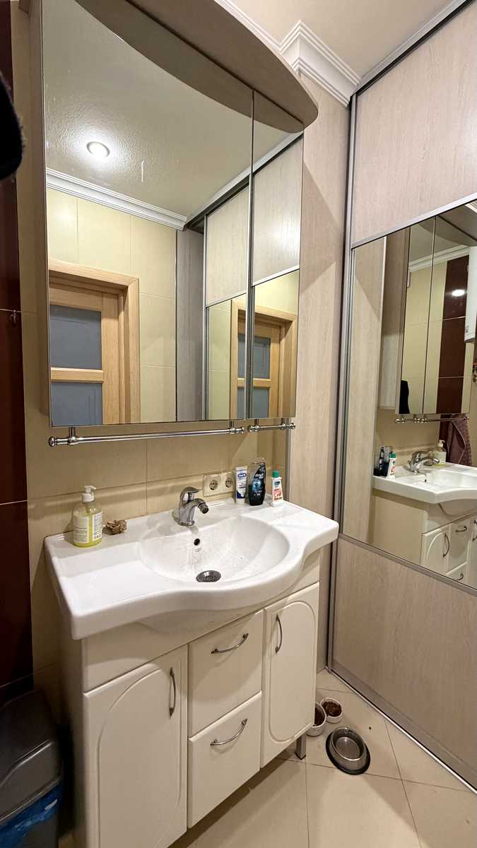 1877647033522036
