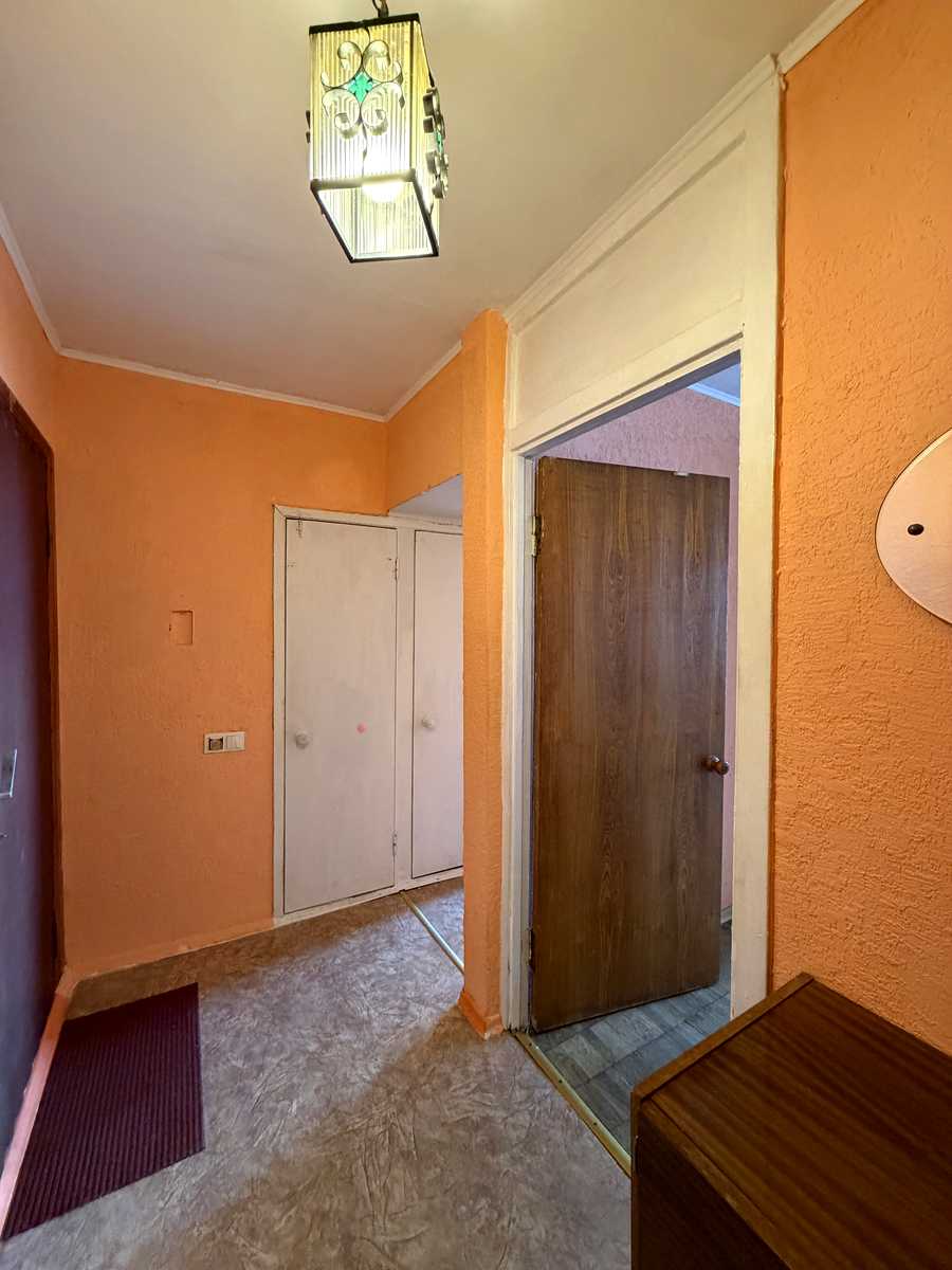 1877647481009056