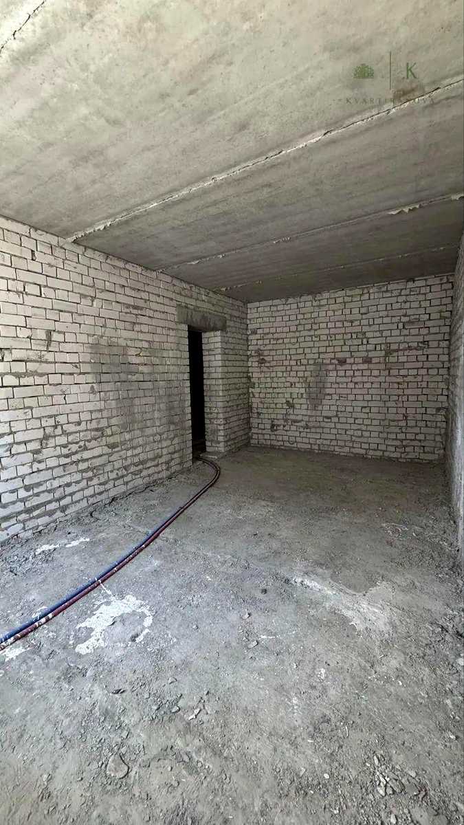 1877651071841800
