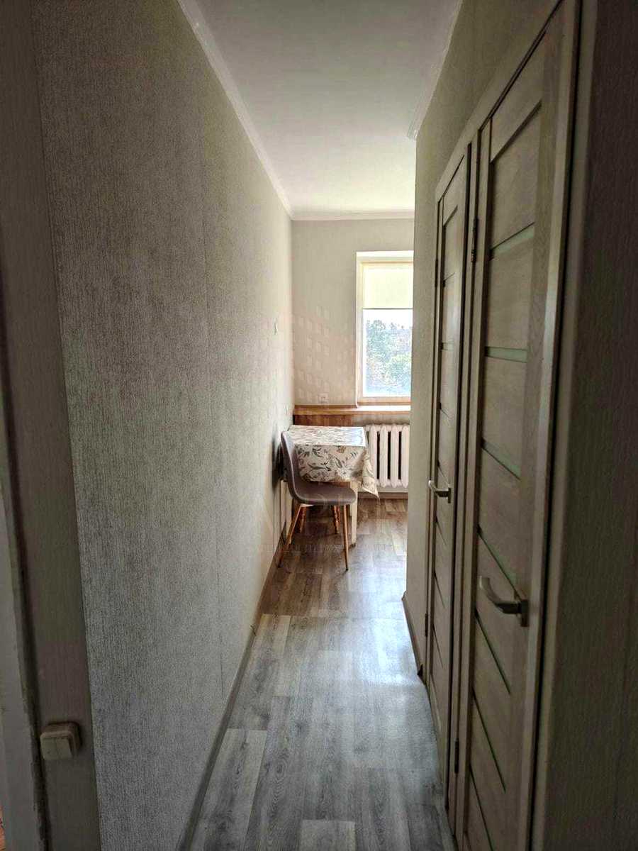 1877653459443984