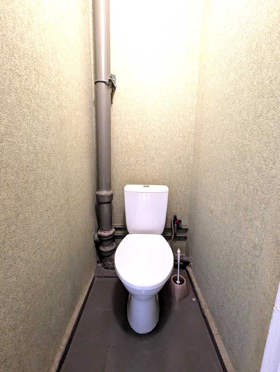 1877653792566562