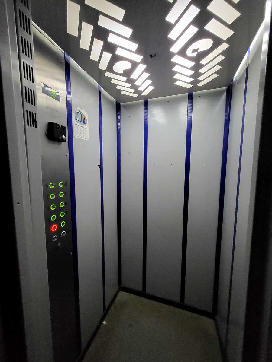 1877653956423718