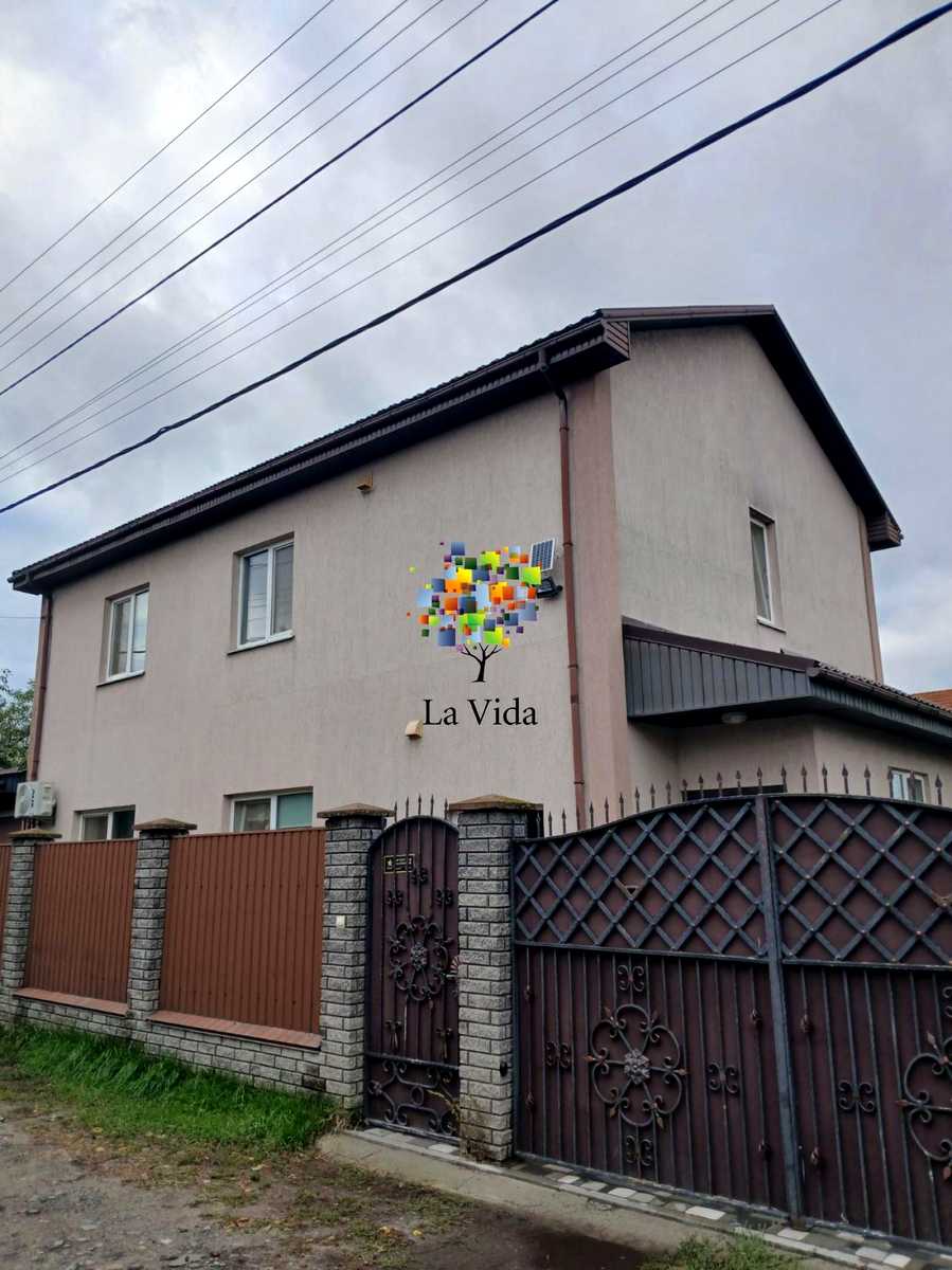 1877654296859218