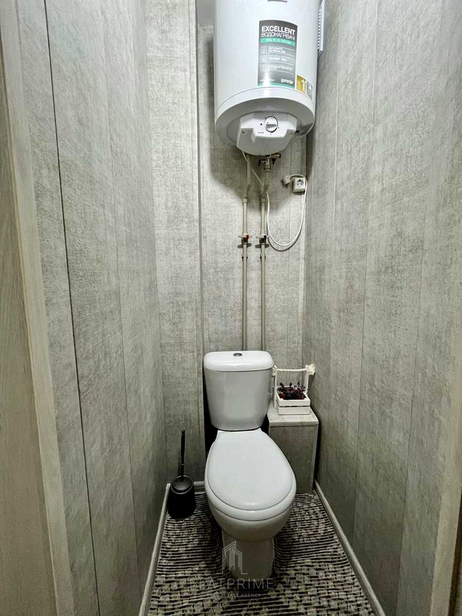 1877654327682903