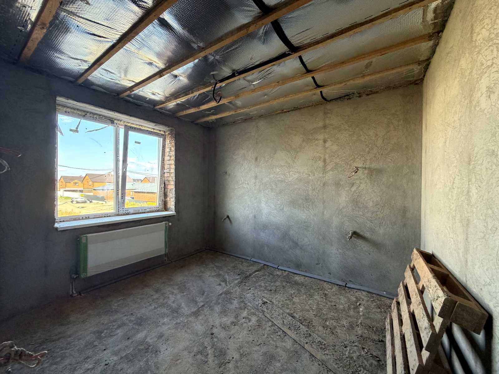 1877654705625688