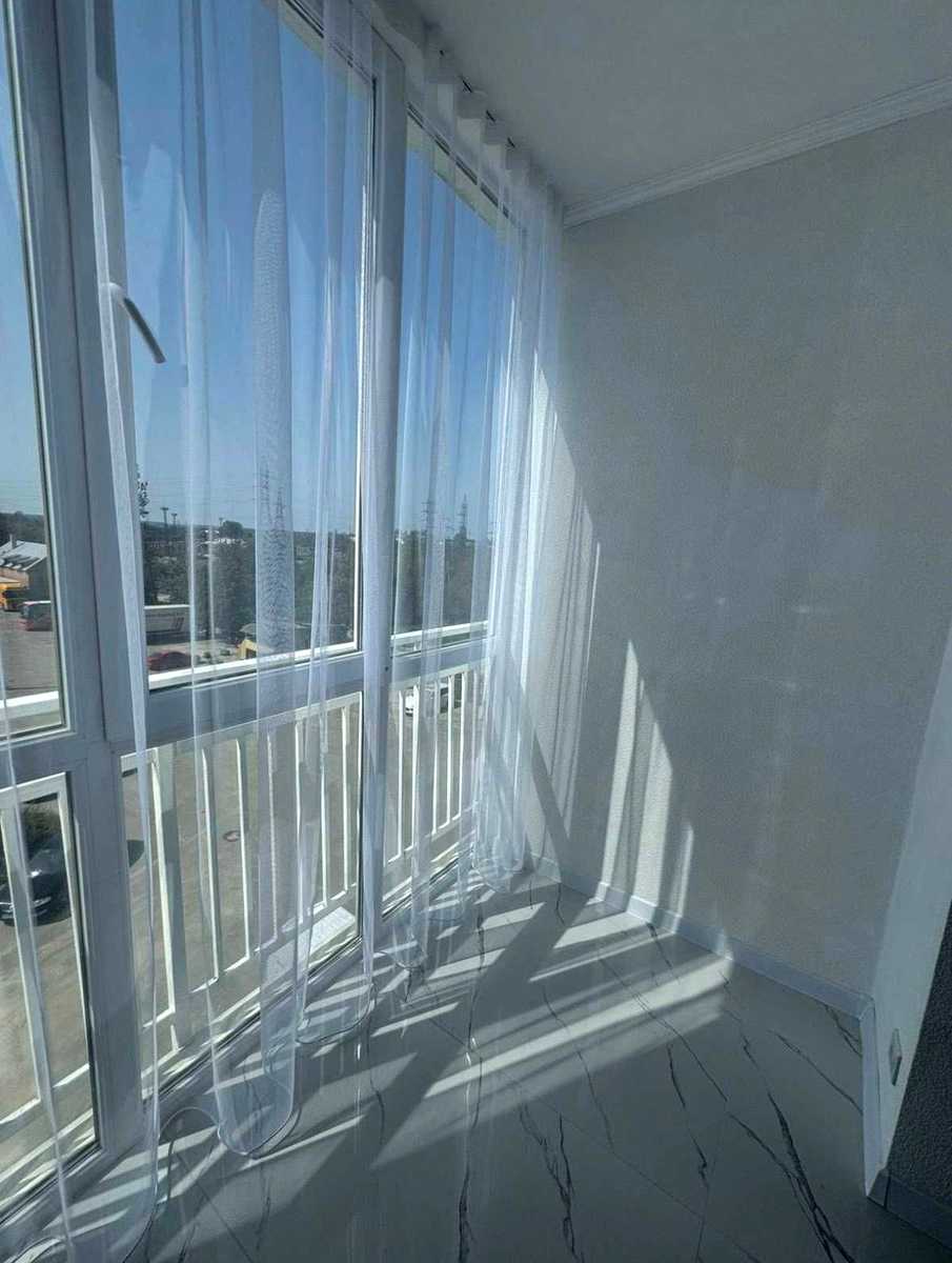 1877654905168641