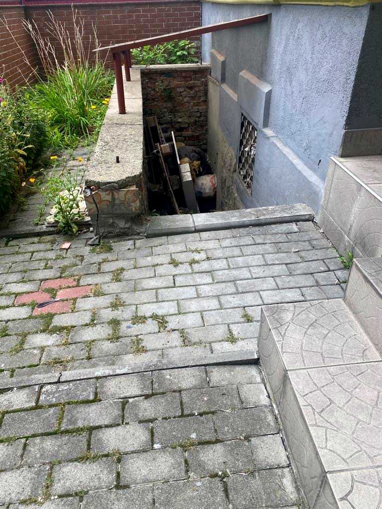 1877657031815637