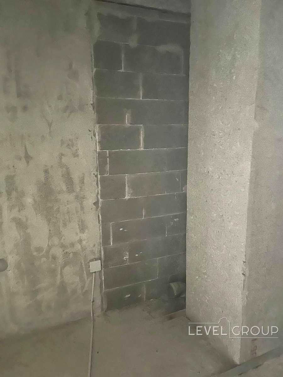 1877657053633833