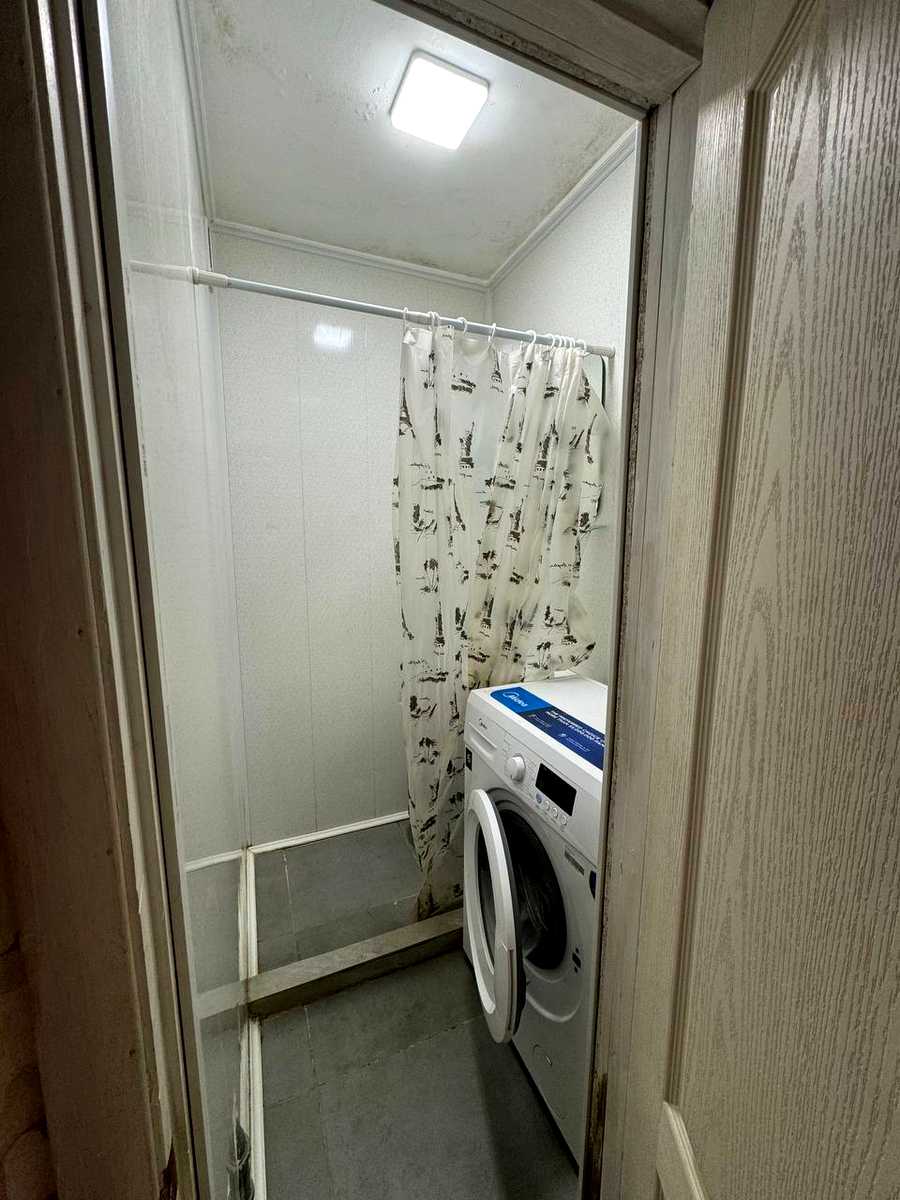 1877657424491992