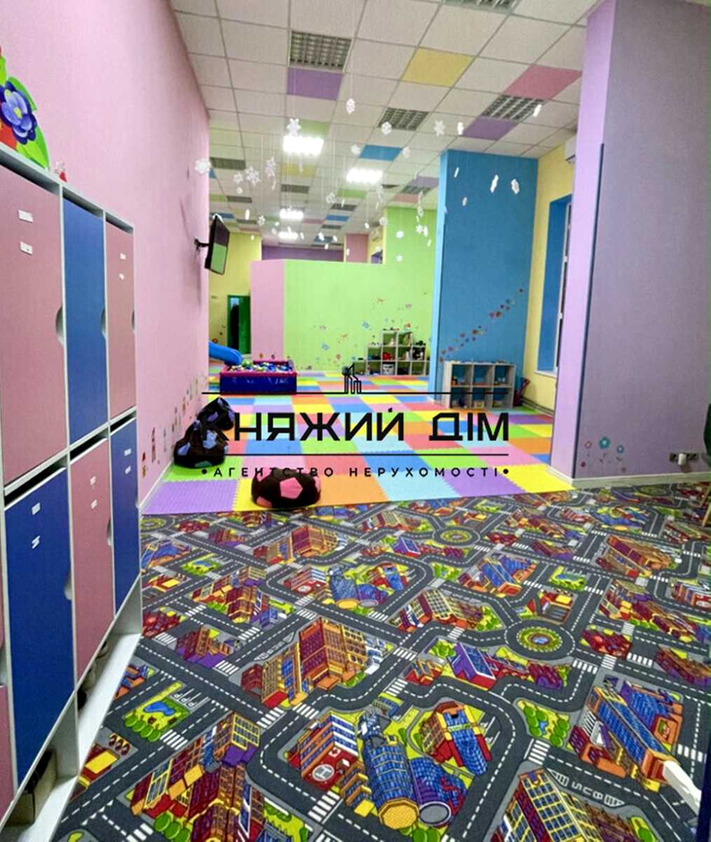 1877659328426907