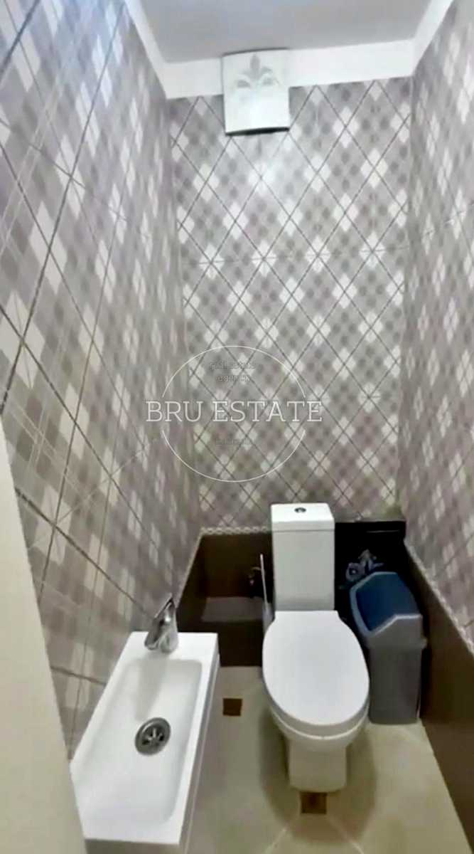 1877659351042767