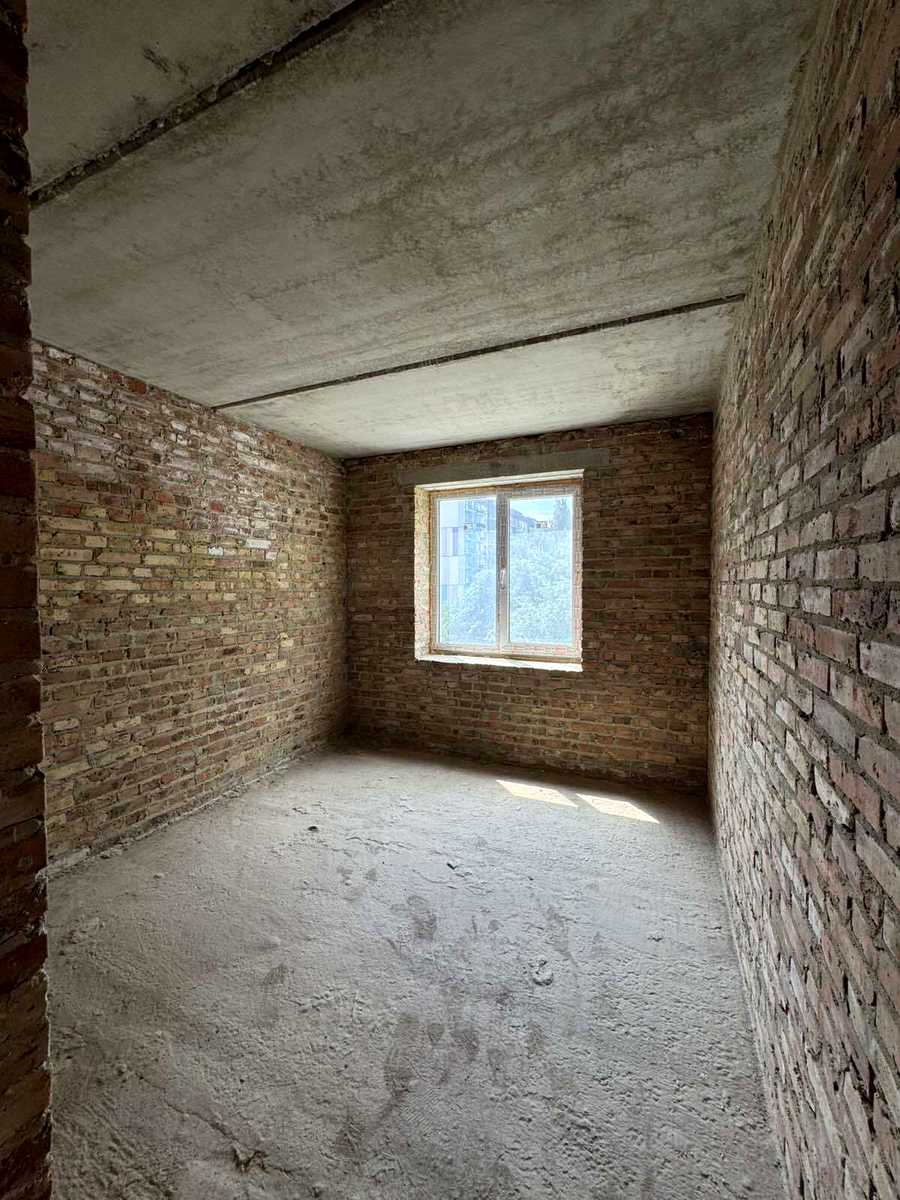 1877659530759804