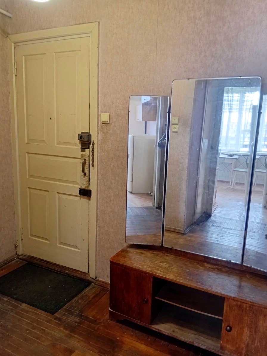 1877659916183665