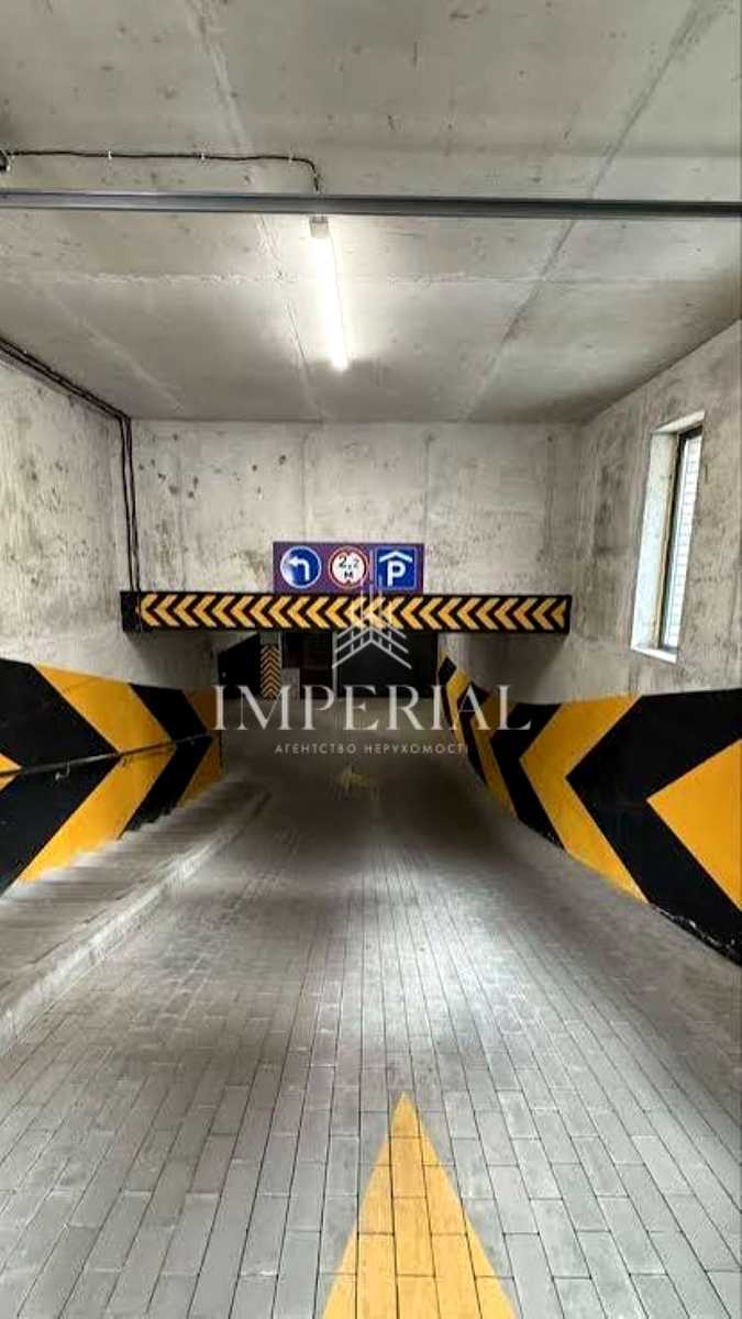 1877660975830562