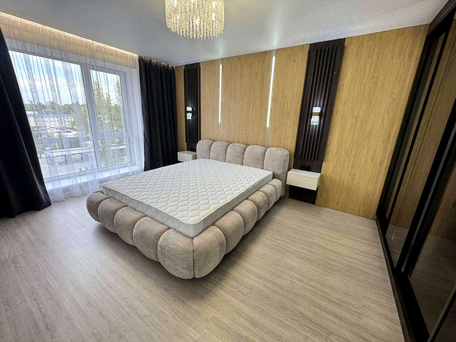 1877661092565876