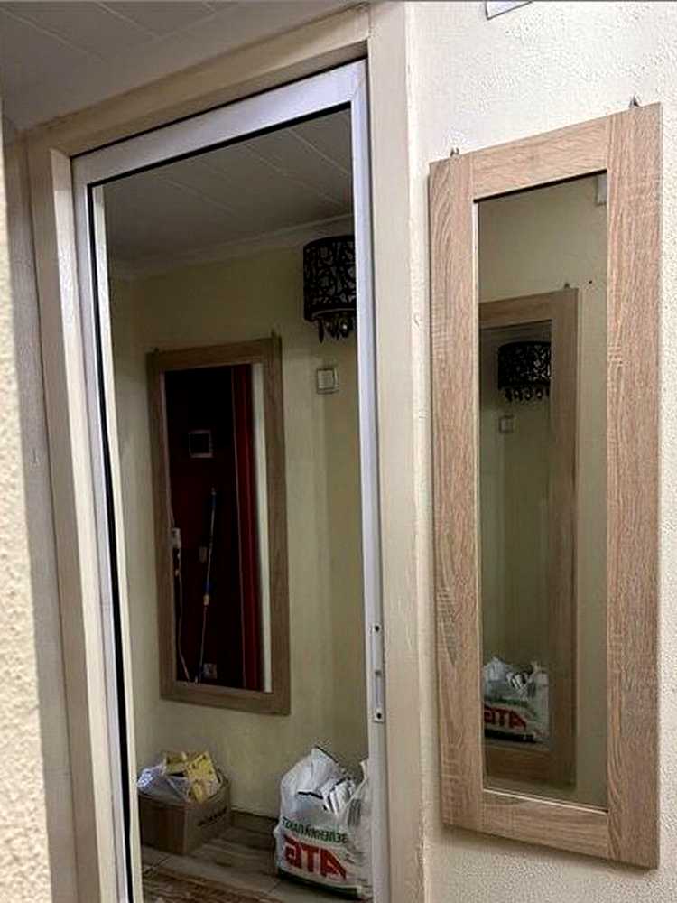 1877661595611175