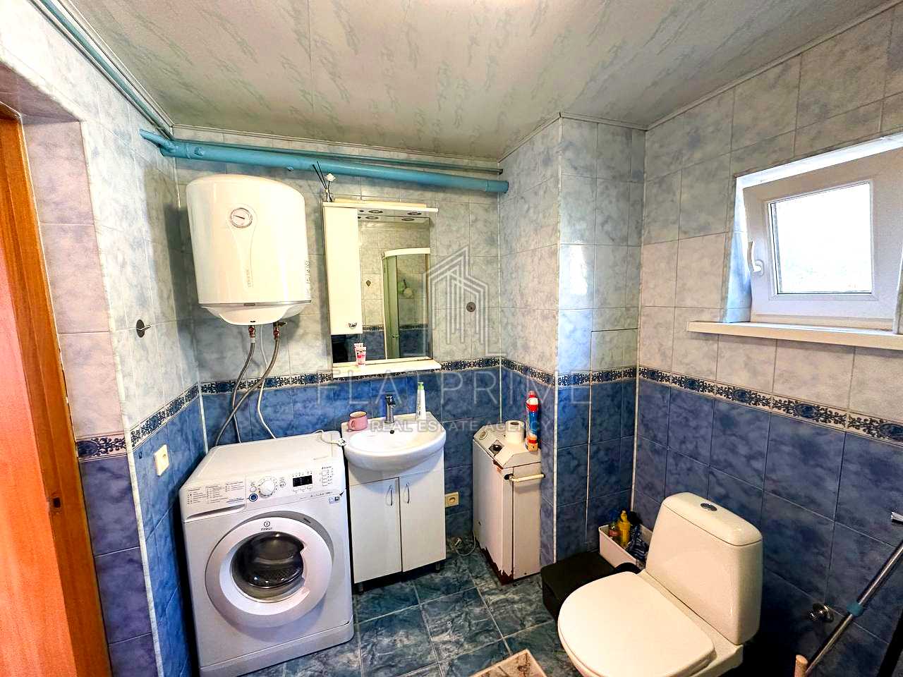 1877662467840295
