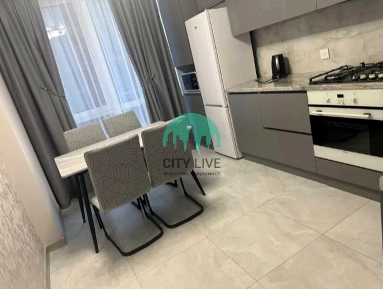 1877662580662749