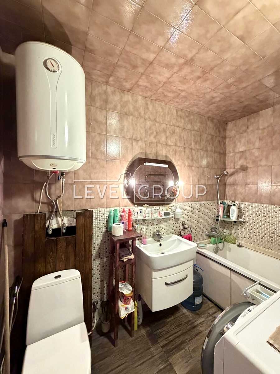 1877662652768527