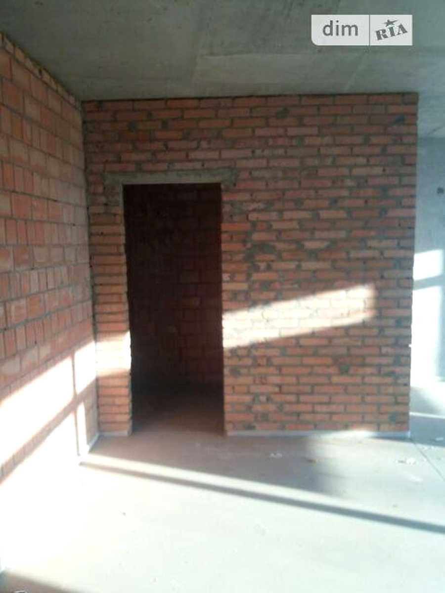 1877662746941380