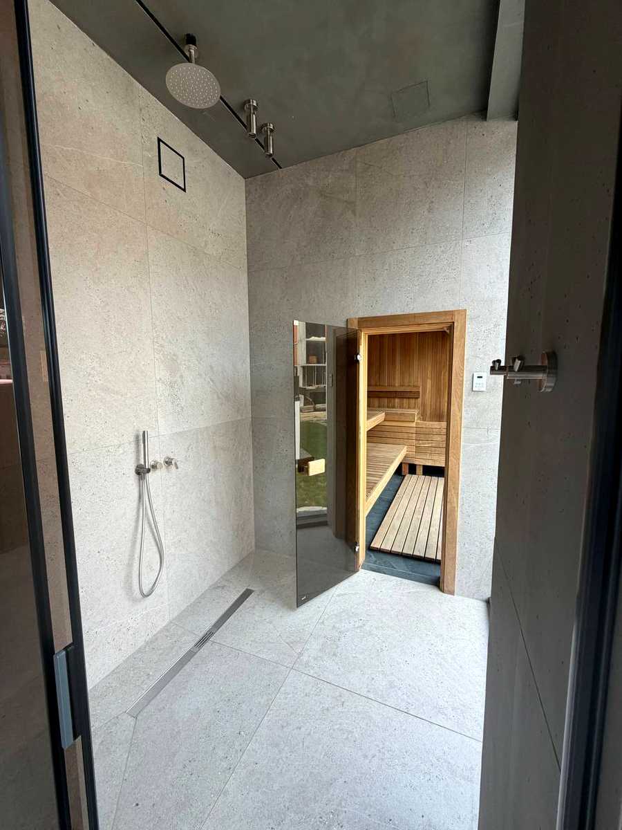 1877662895182842