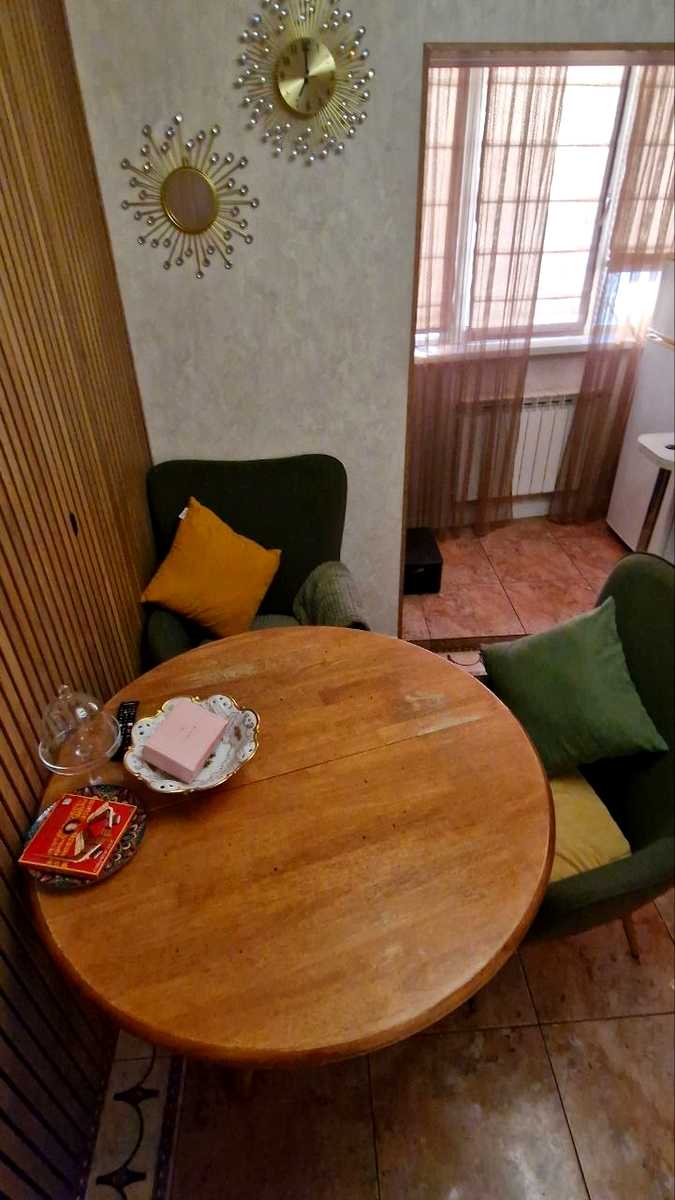 1877664103218960