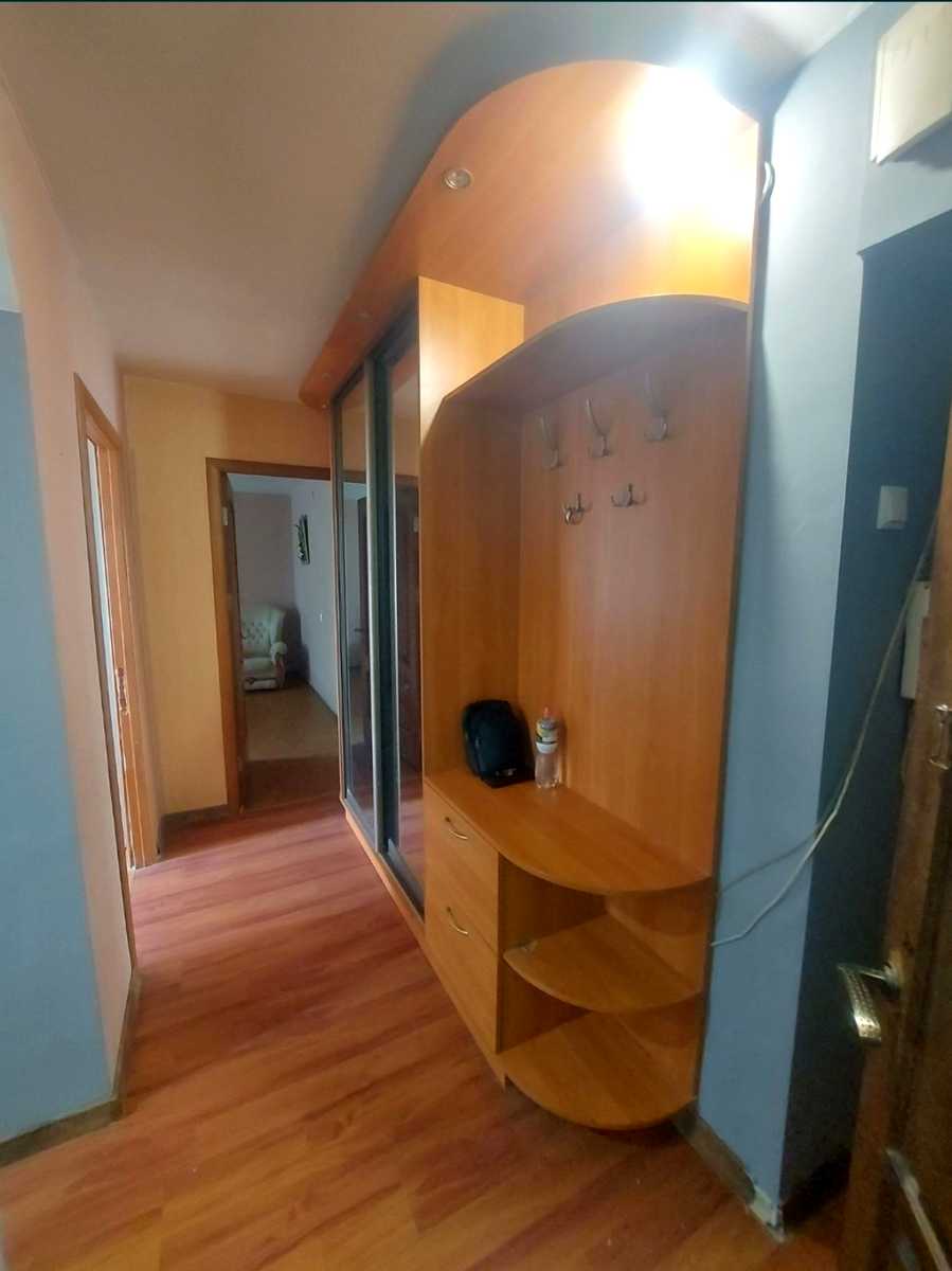 1877665374276770