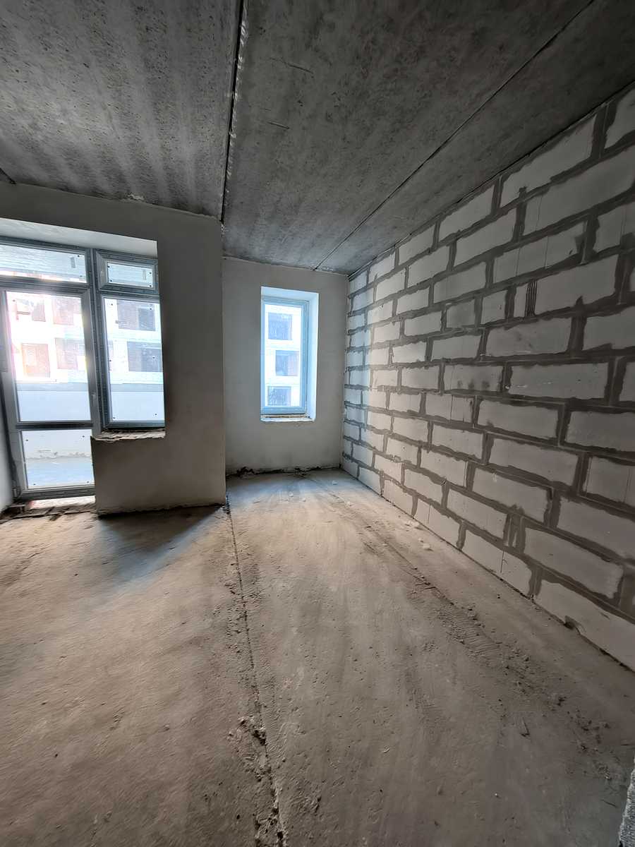 1877665661510351