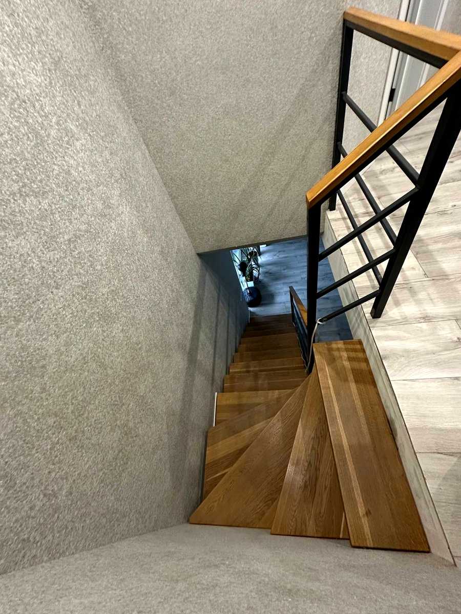 1877665992972169