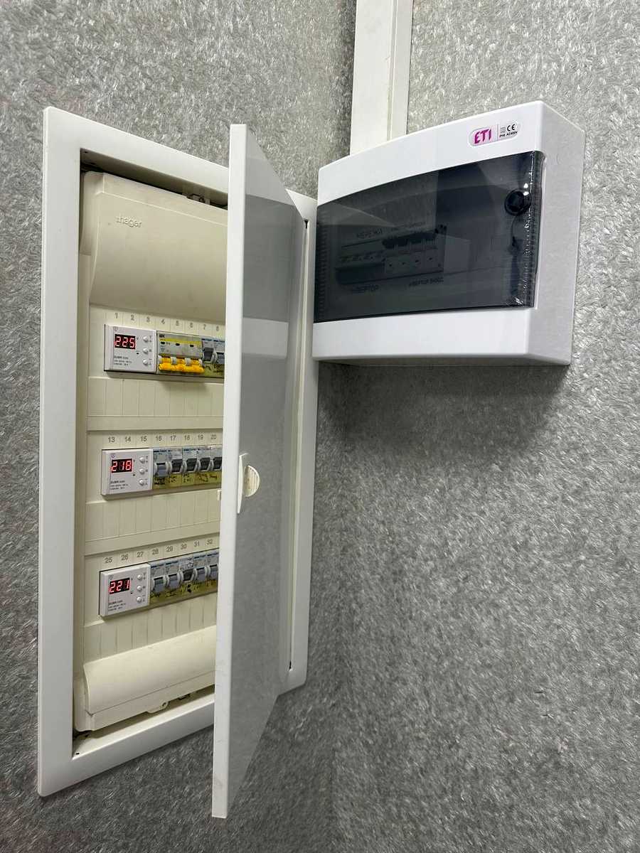 1877665994215715